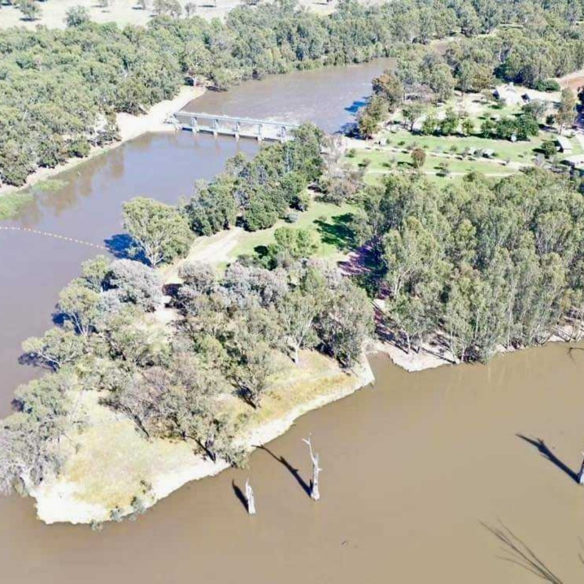 gogeldrie riverside park aerial view of river bend